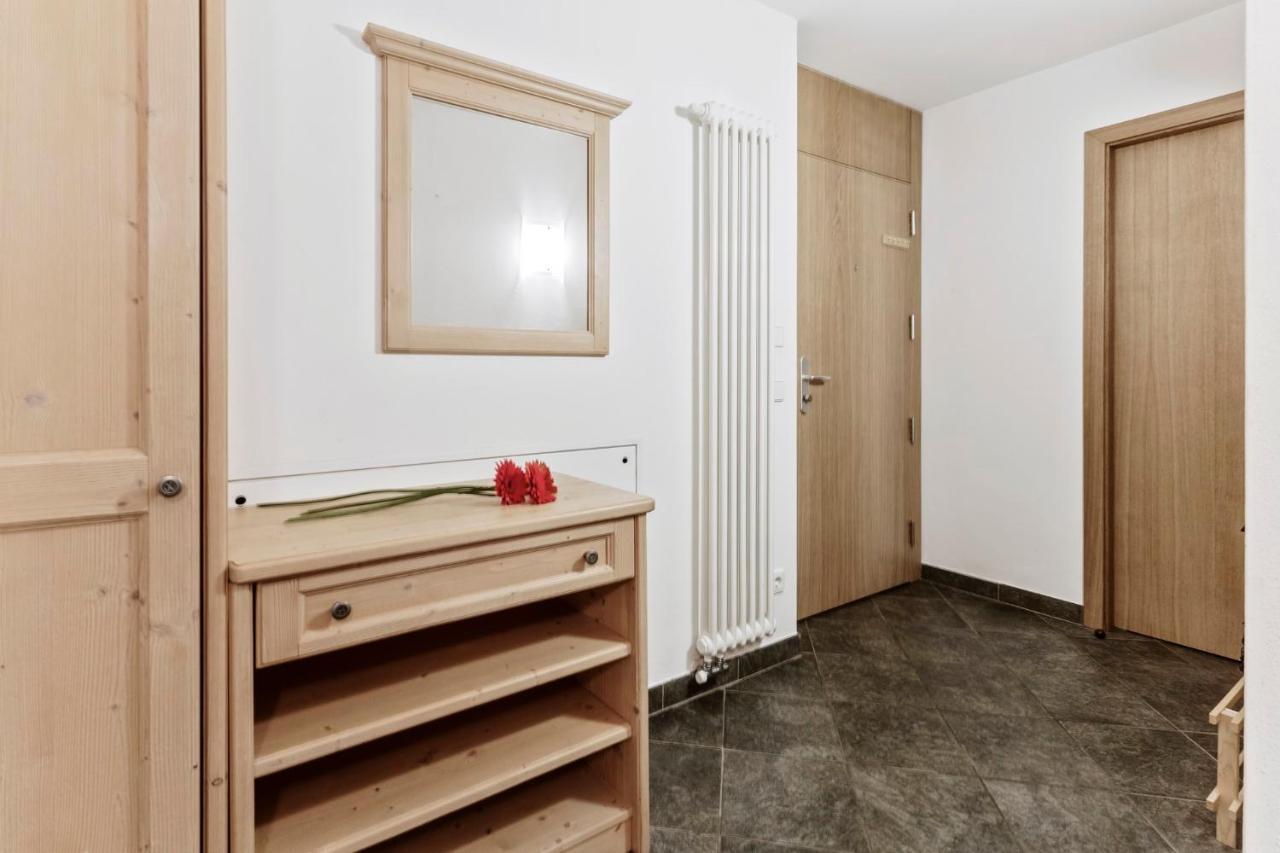 Apartments Petlin Ортизей Екстериор снимка