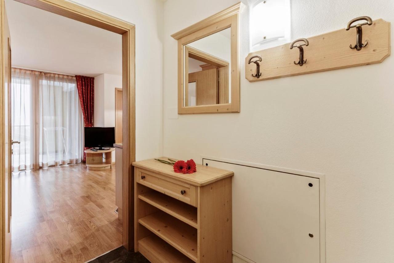 Apartments Petlin Ортизей Екстериор снимка