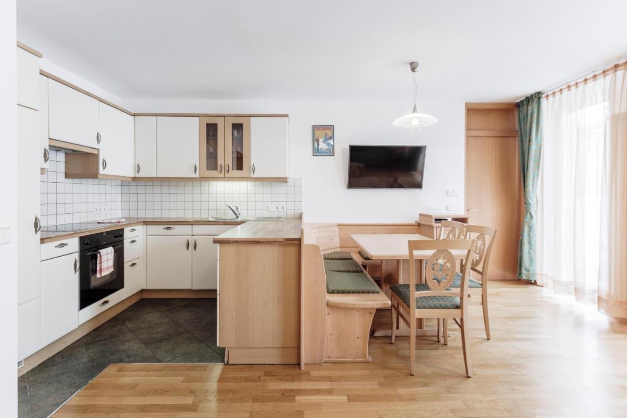 Apartments Petlin Ортизей Екстериор снимка