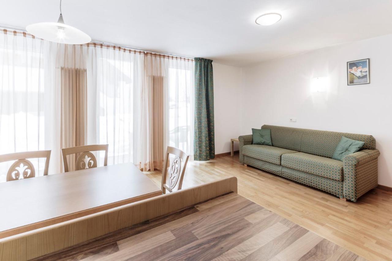 Apartments Petlin Ортизей Екстериор снимка